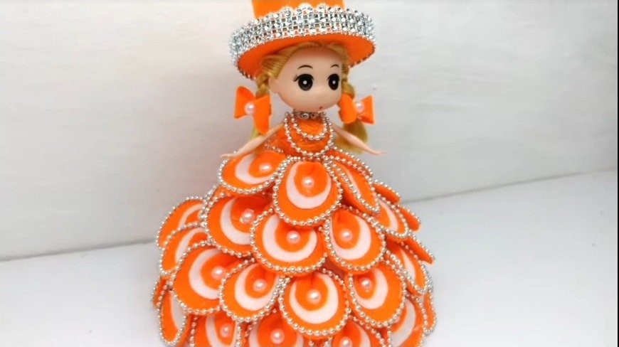 Decorate Dolls Using Flannel 2