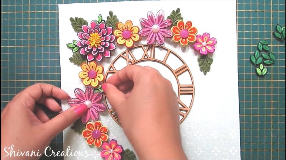 Quilled Wall Hanging Watch 22