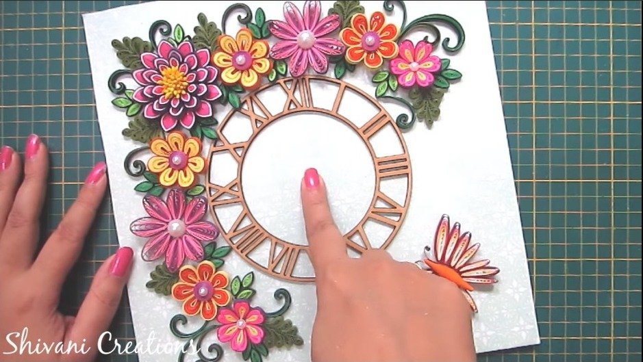 Quilled Wall Hanging Watch 24