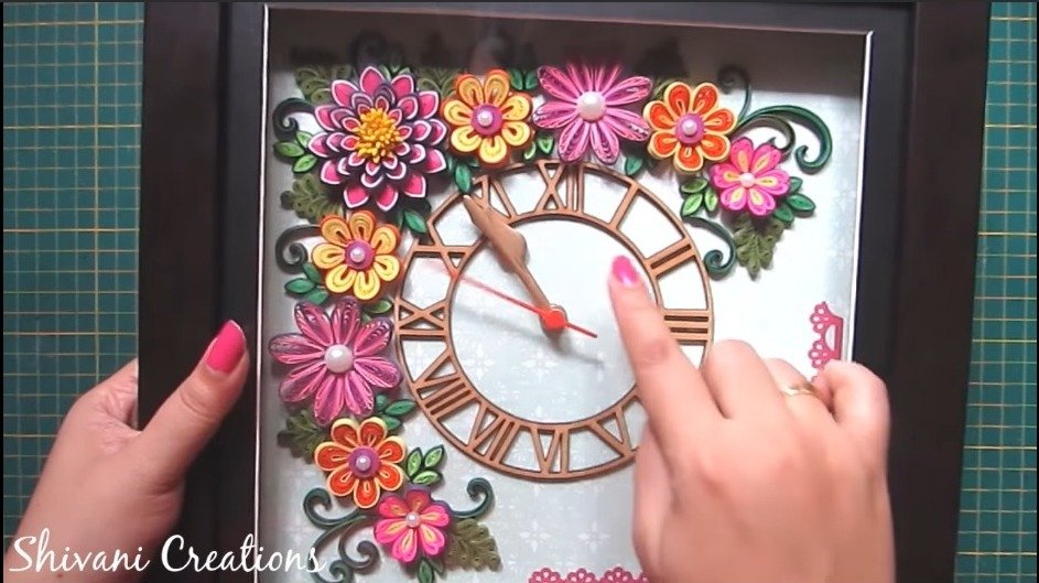 Quilled Wall Hanging Watch 25