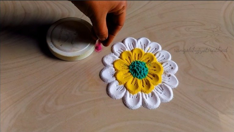 Easy Rangoli 7