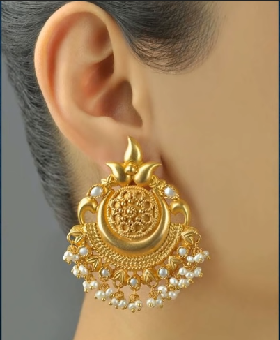 Traditional Pearl and Gold Earrings Designs 8