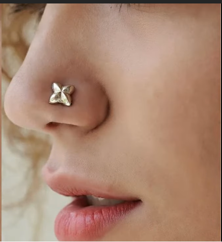 Gold Nose Pin Stud Design 1