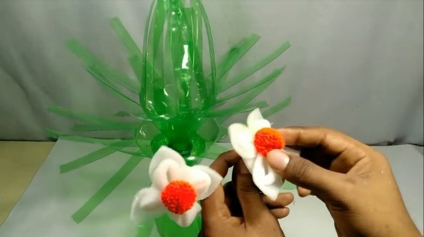 Flower Pot from Plastic Bottle 23