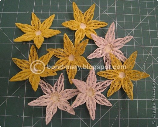 Quilling Daffodils 8