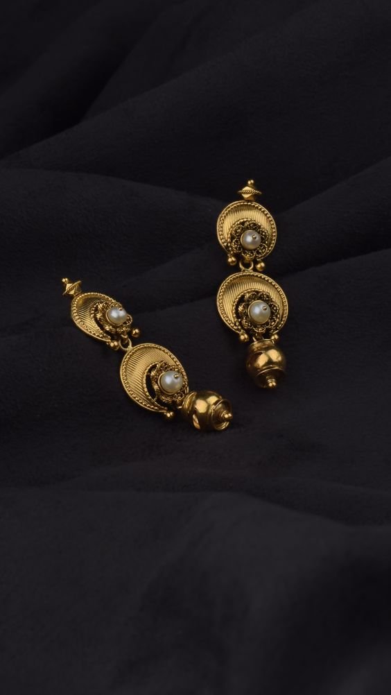 Gold Earring Design 7