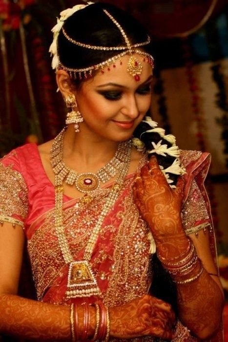 Indian Bridal Hairstyle 30
