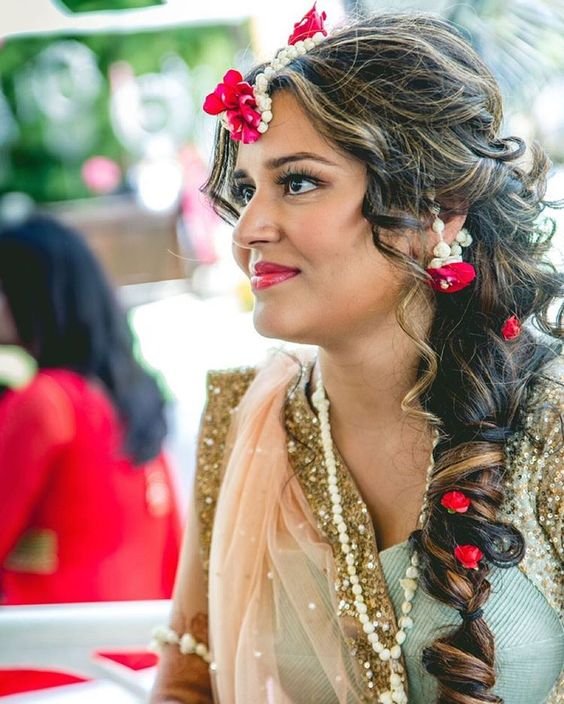 Indian Bridal Hairstyle 35