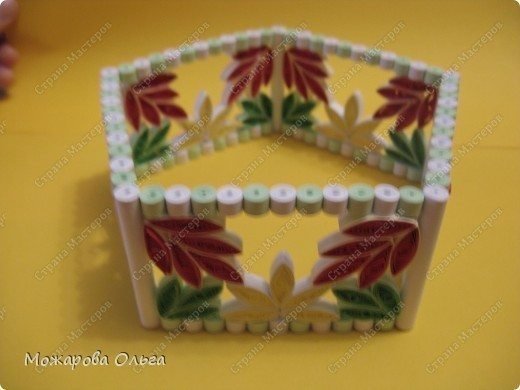 Quilling casket 11