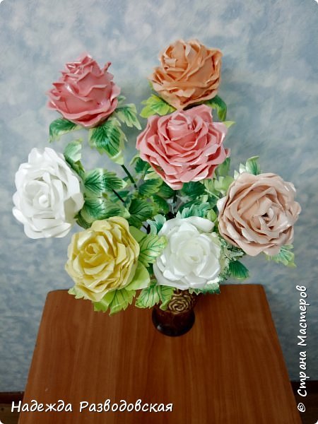 Beautiful Roses from Egg Cartons 4