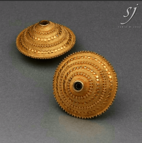 gold stud designs 2