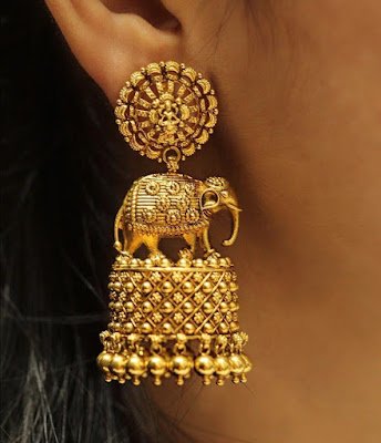 Gold Jhumka Earring Designs 4