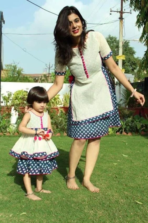 Mother and Daughter Matching Dresses 13