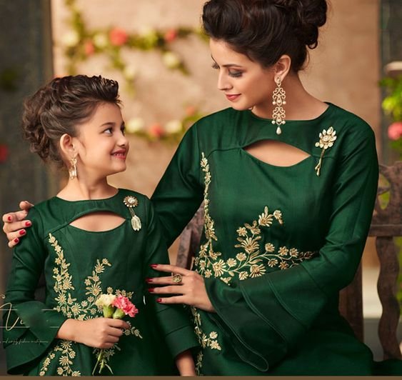 Mother and Daughter Matching Dresses 2