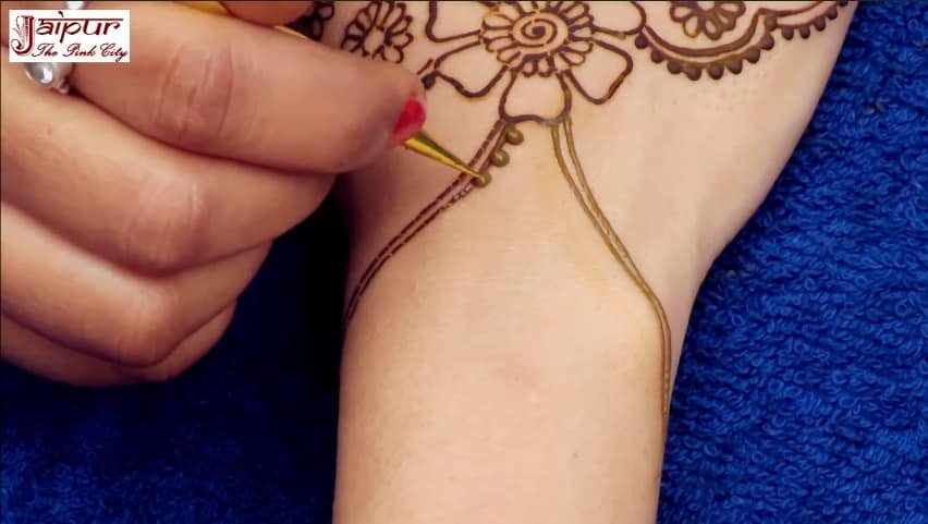 Mehndi Design for Hands 10