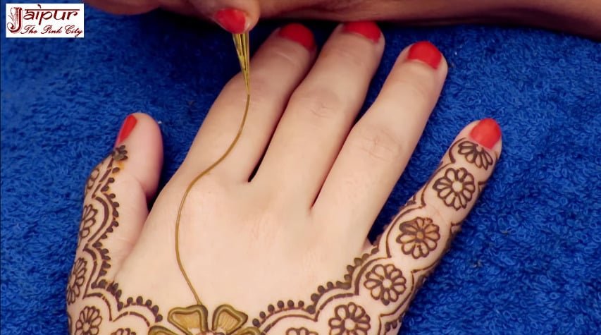 Mehndi Design for Hands 13