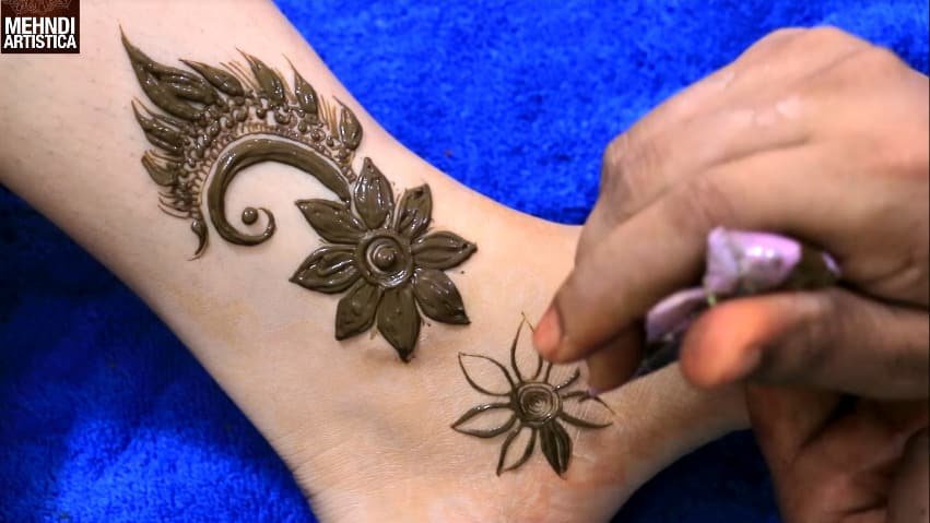 Mehndi Design for Feet 8