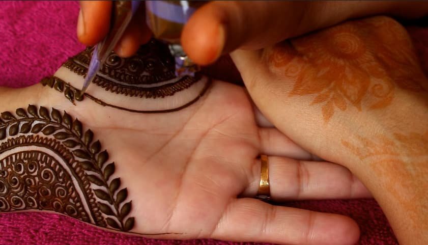 Simple Mehndi Design 9