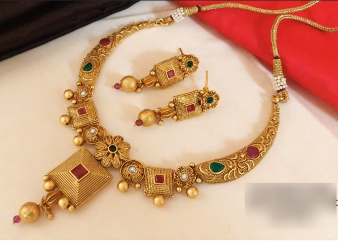 Gold Necklace Design 11