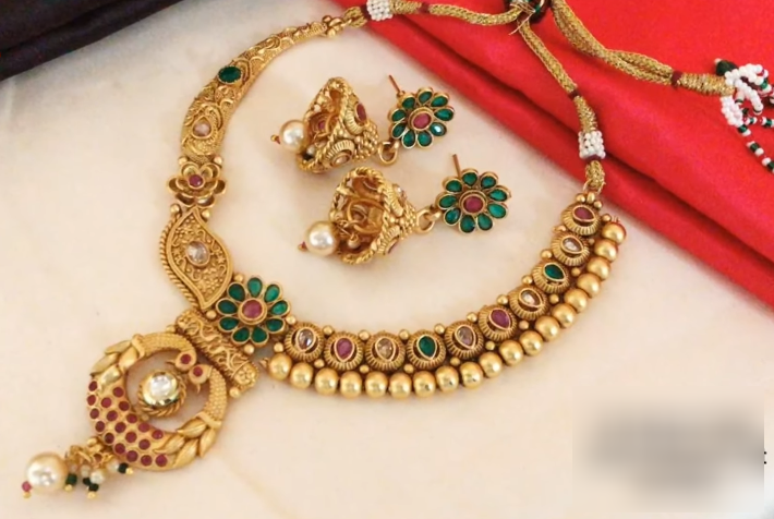 Gold Necklace Design 13