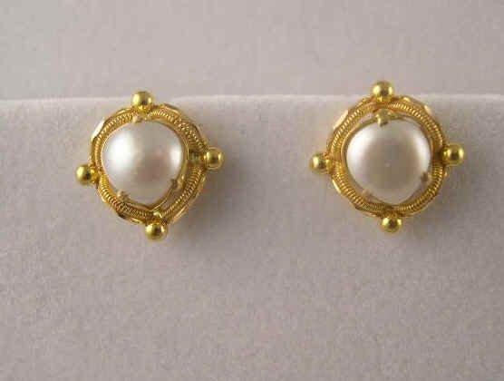 pearl simple earrings 12