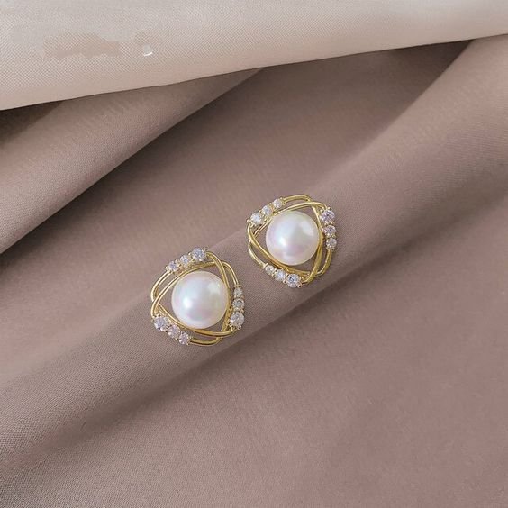 pearl simple earrings 2
