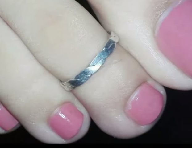 Silver Toe Ring Designs 13