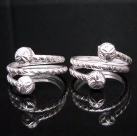 Traditional Toe Ring Designs 11