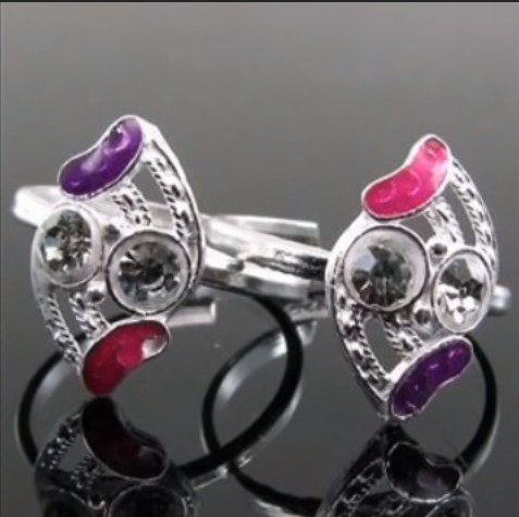 Traditional Toe Ring Designs 8