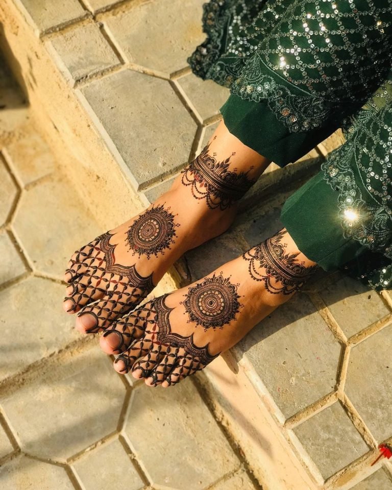 feet mehndi designs 7