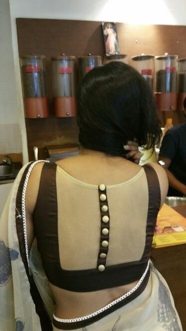 trendy saree blouse design 4