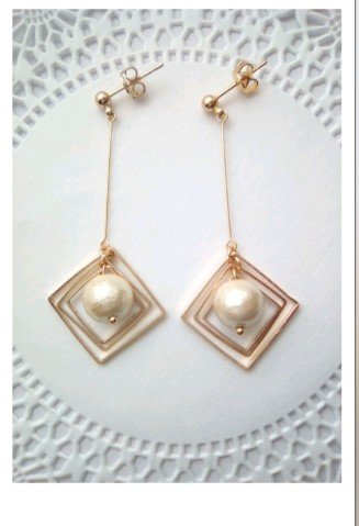pearl earrings 12