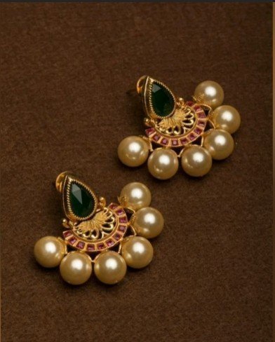 pearl earrings 3