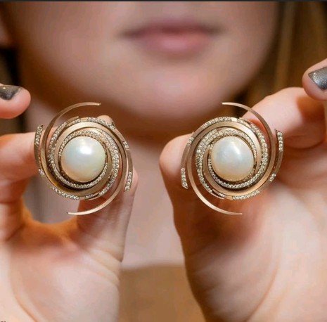 pearl earrings 6