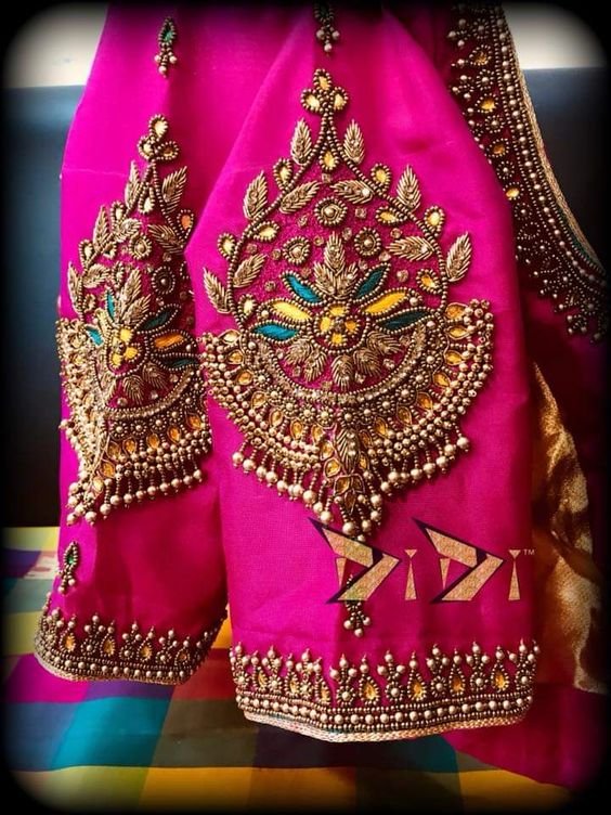 saree blouse sleeve designs 24