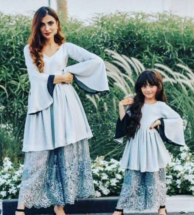 Mother daughter twinning dress 11