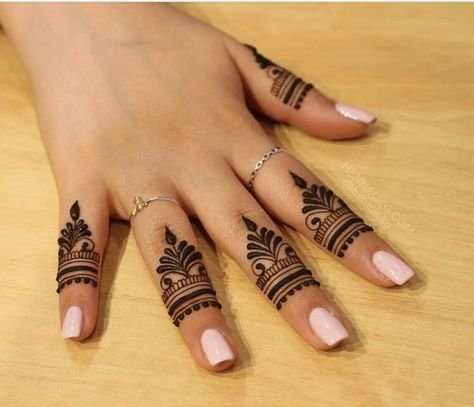 finger mehndi designs 1