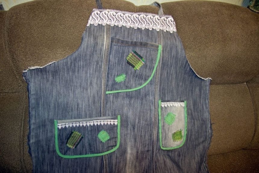 apron from old jeans 22