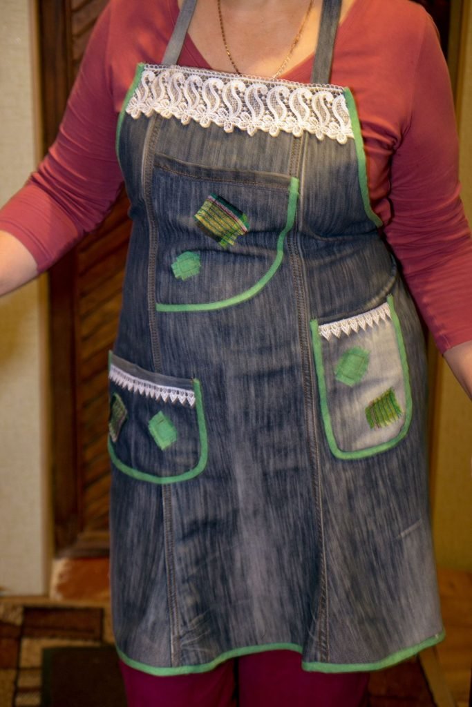 apron from old jeans 24