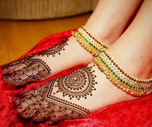 foot mehndi style 8