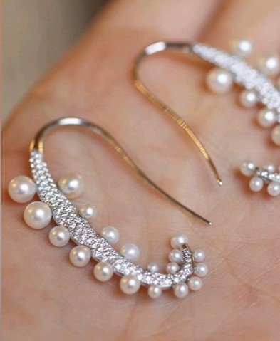 pearl earrings 16