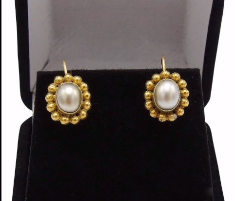 pearl earrings 3 3