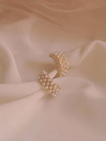 studs earrings 9