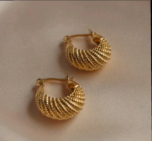 gold hoop earrings 6