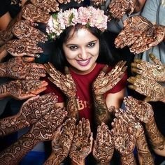 mehndi poses for bride 11