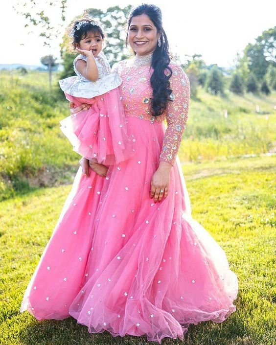 mother daughter matching outfits 3