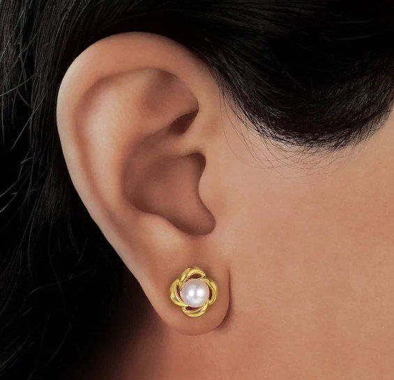 pearl earrings 1