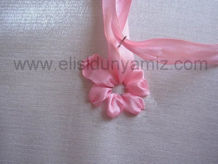 ribbon flower 4