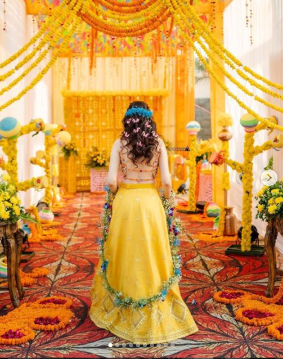 bridal outfit ideas for haldi ceremony 2