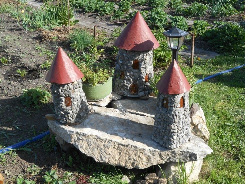 castle for garden 9